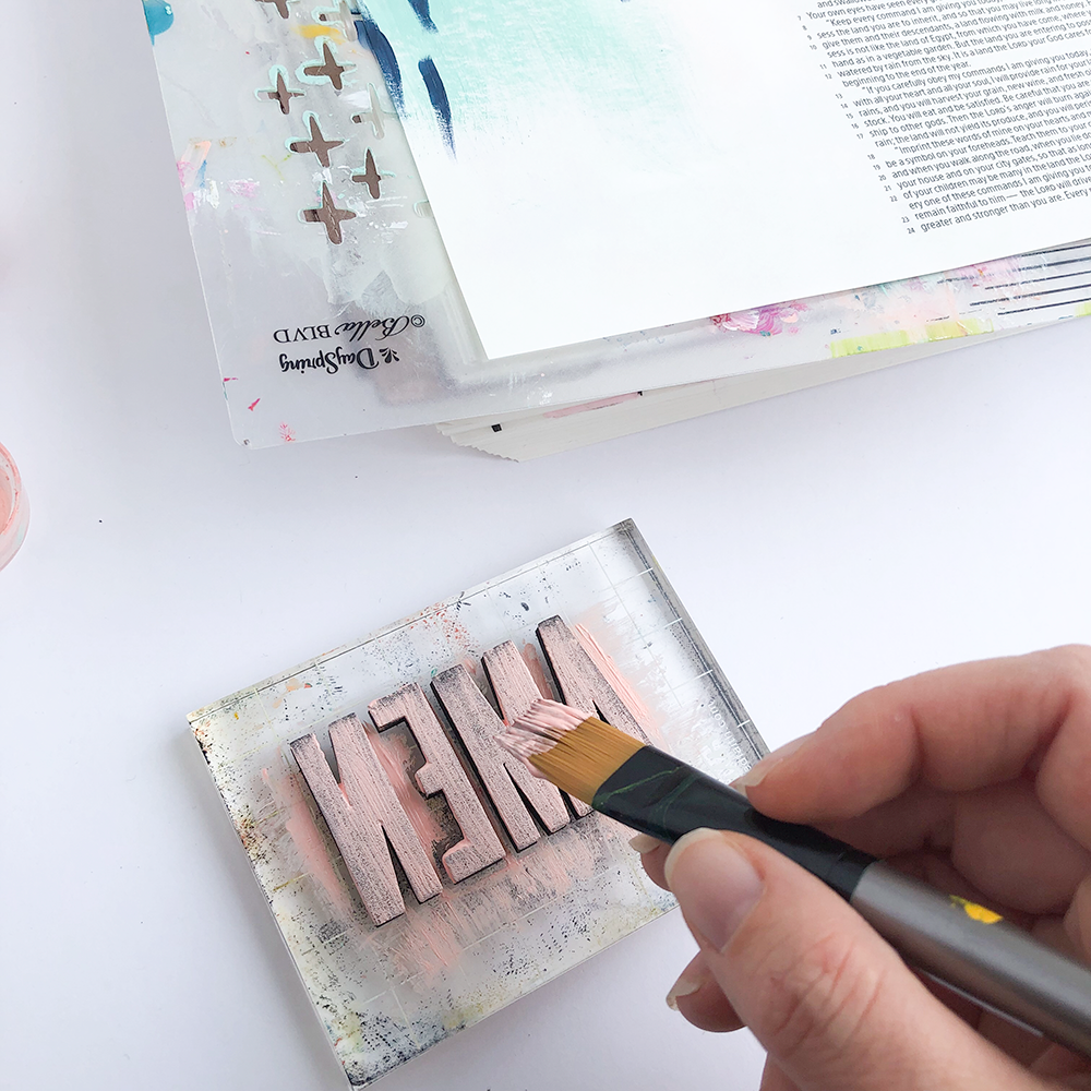 Mixed Media Bible Journaling Tutorial - Dry Brushing Techniques by Heather Greenwood | Amen Maker - Deuteronomy 10:21